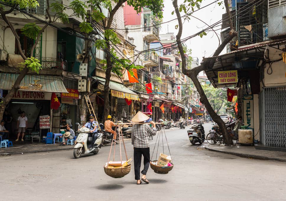 A walk through Hanoi Old Quarter