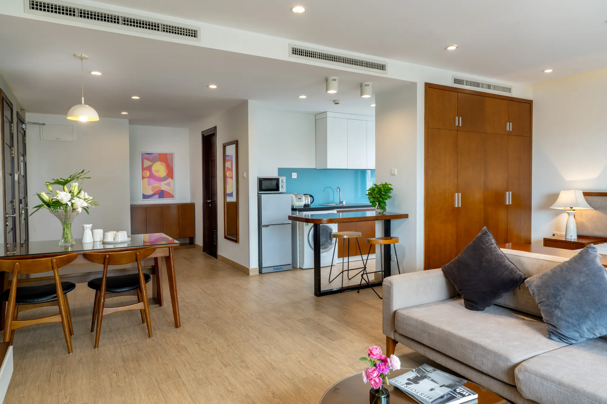 Spacious studio with everyday living conveniences